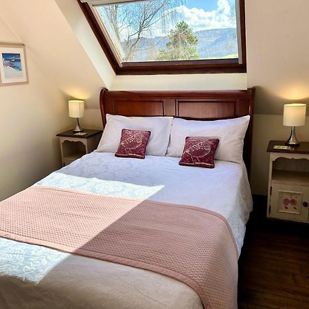ピトロクリー The Old Coach Houseヴィラ エクステリア 写真